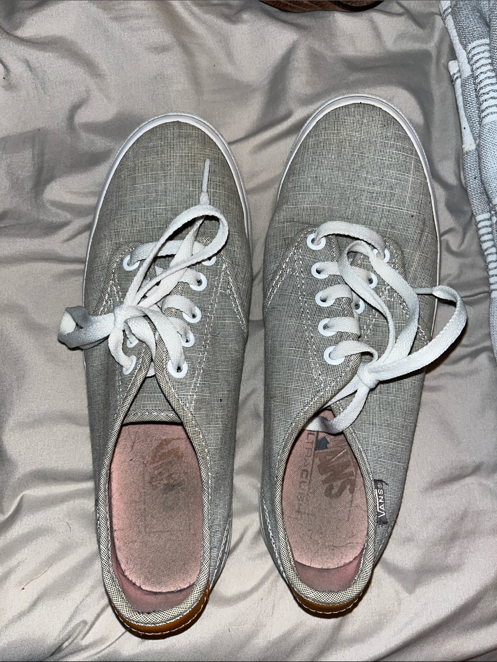 Vans Women's Light Gray Canvas Lace-Up Sneakers with White Laces